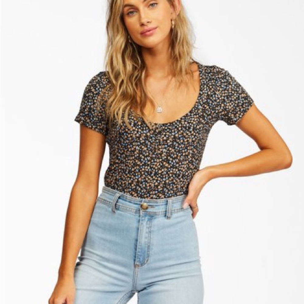 🌞 Billabong Little Buttons Henley Top